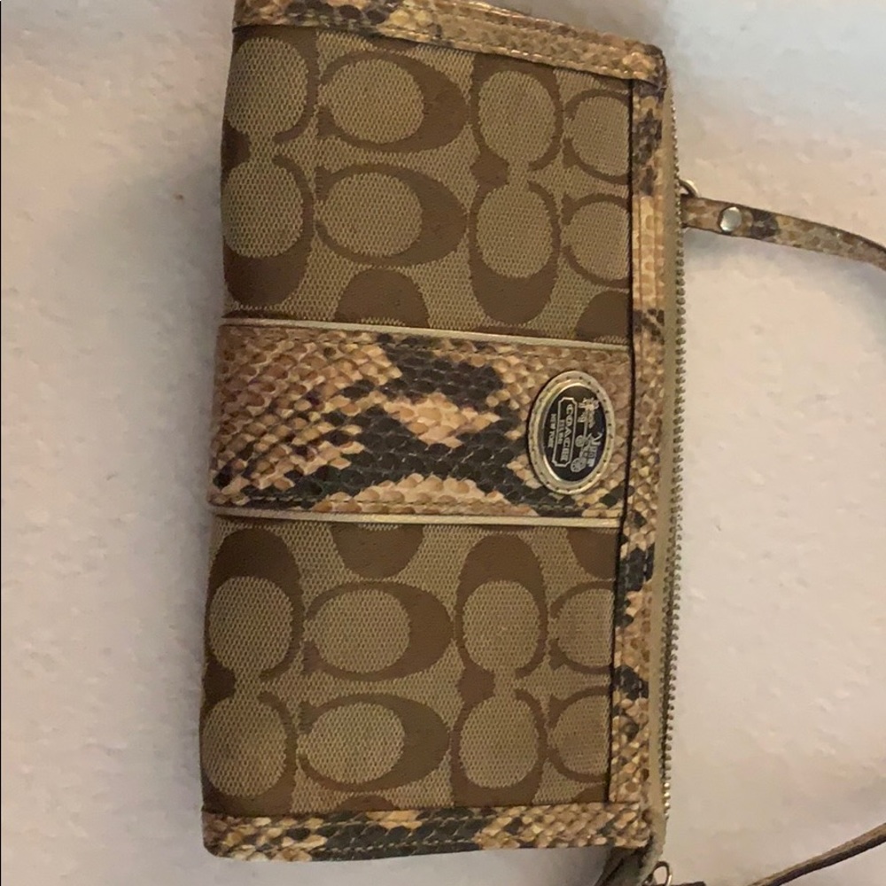 Wrist wallet